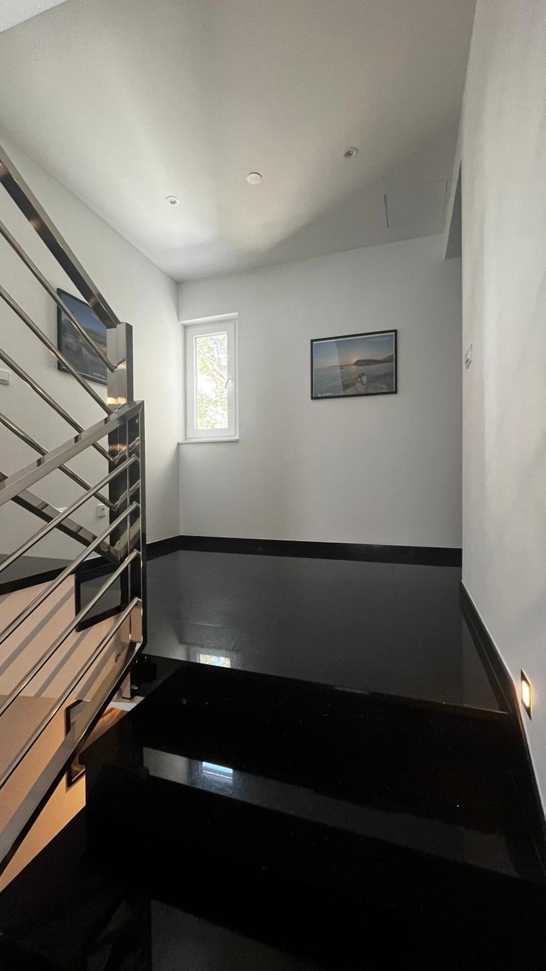 Sunshine House With Free Parking * Makarska