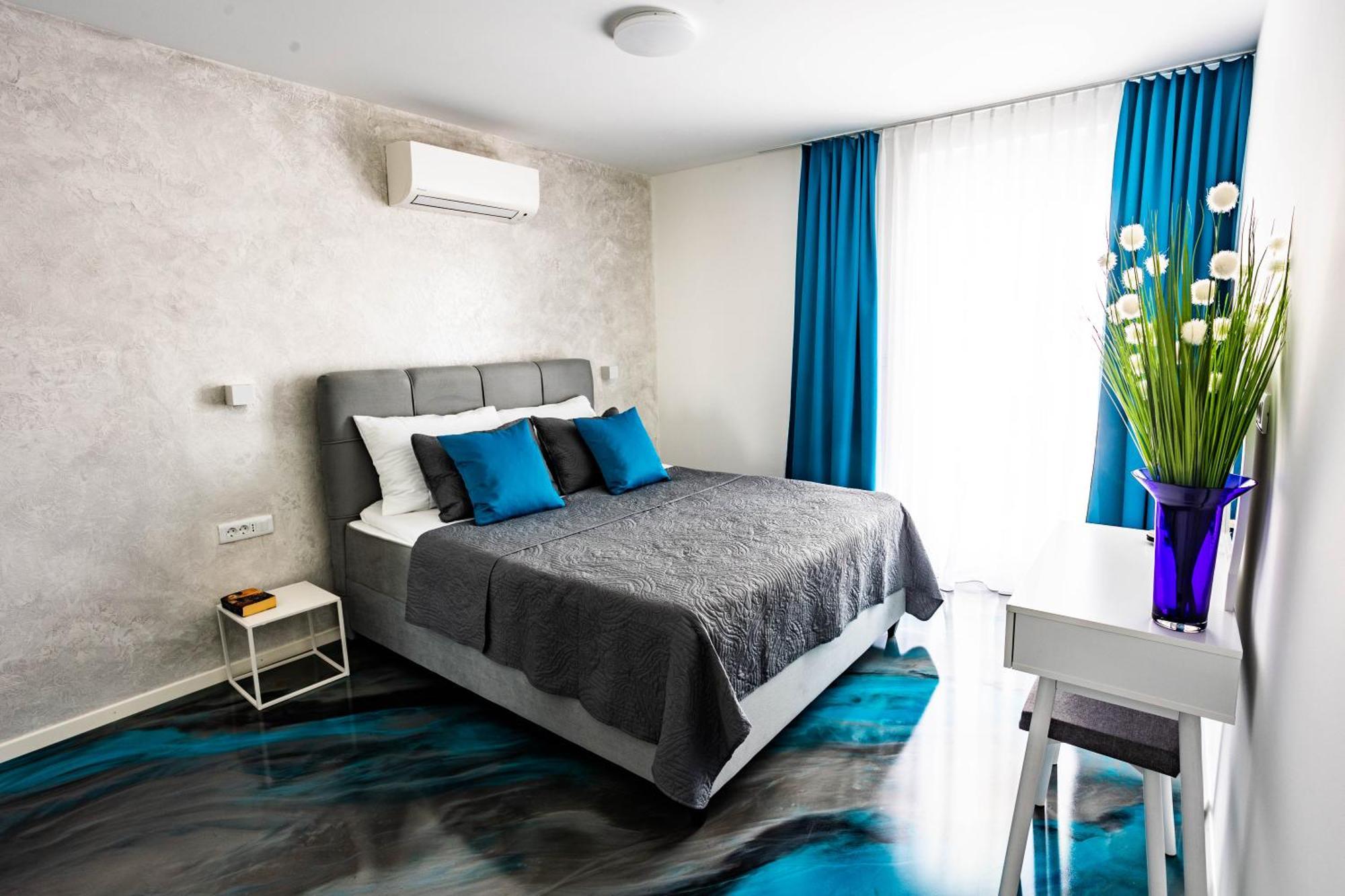 Sunshine House With Free Parking Apartman